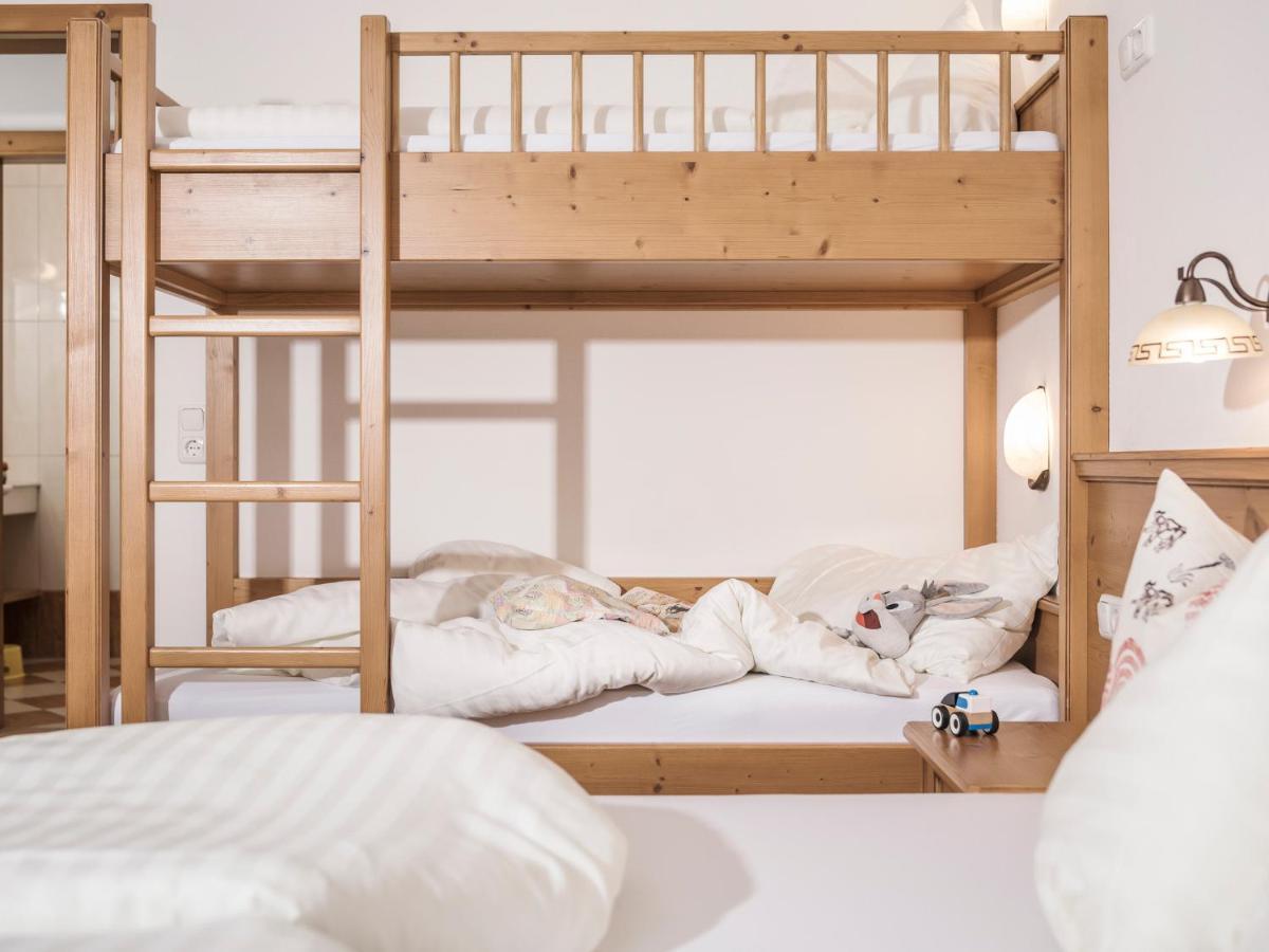 Kinderbauernhof Scharrerhof هولرسباخ ام بنزغ المظهر الخارجي الصورة